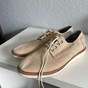 Toms 10.5 men’s dress shoes
